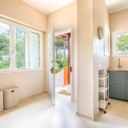 Apartman Dentro Al Parco La Casa Del Picchio Lagomare A Torre Del Torre del Lago Puccini